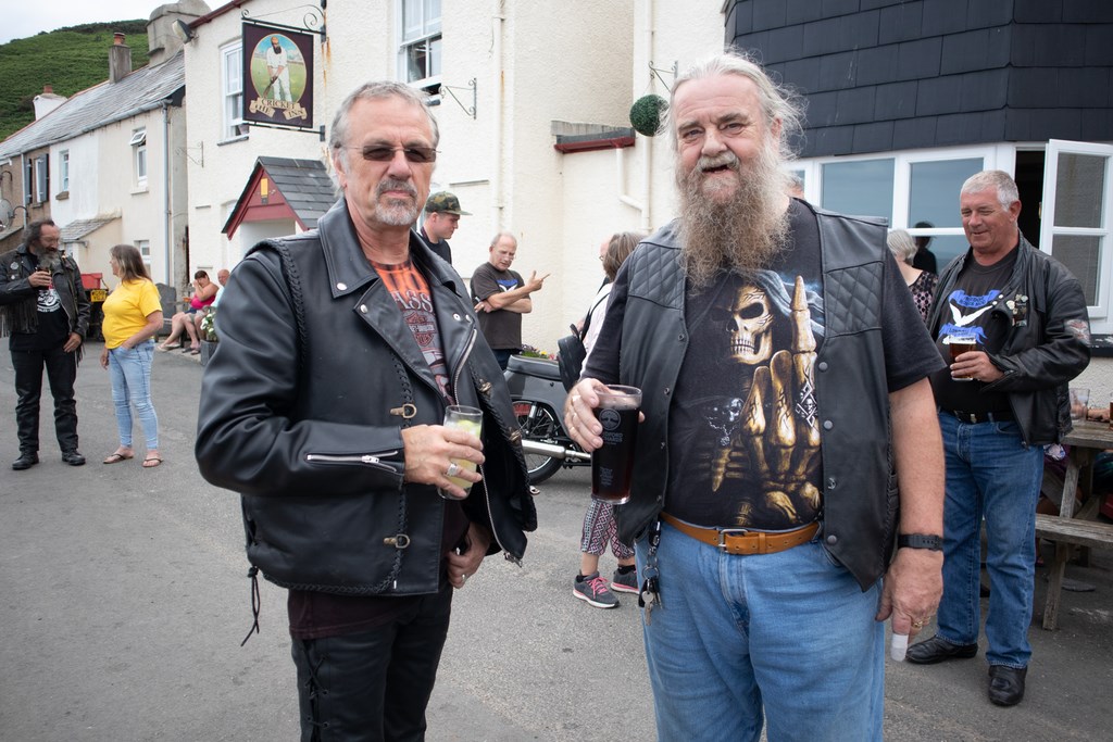 Spreading Steve Morgan's Ashes At Beesands July 2019