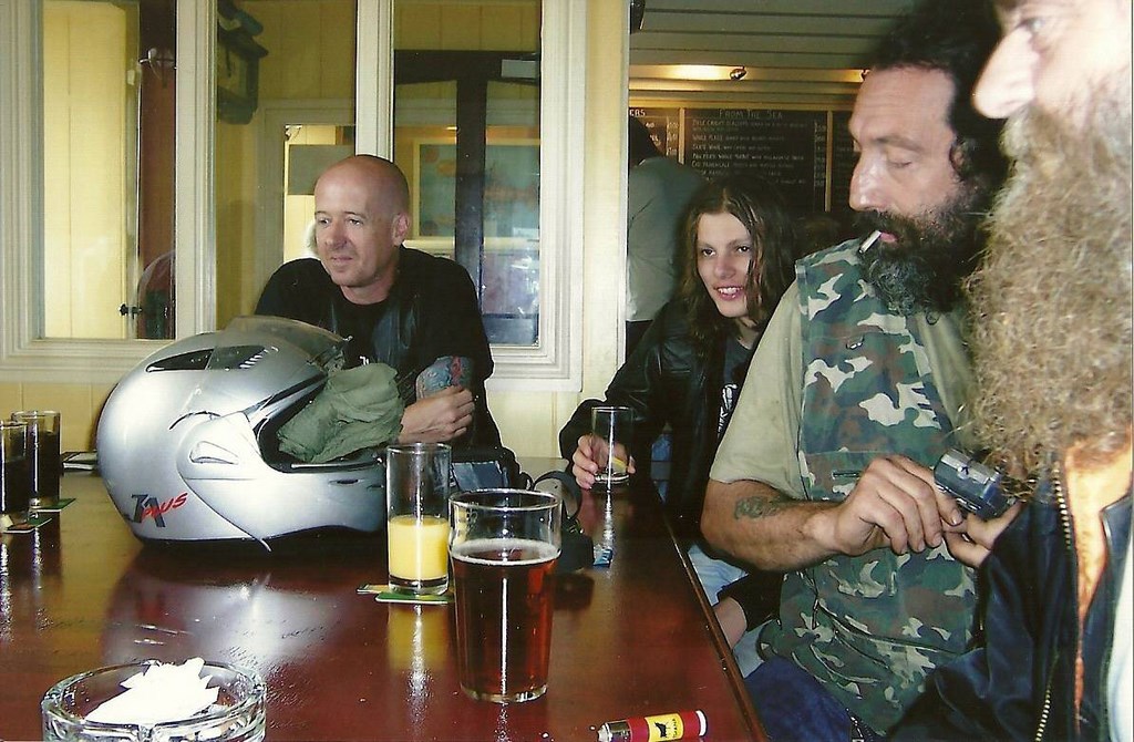Frank and Matty in The Cricket