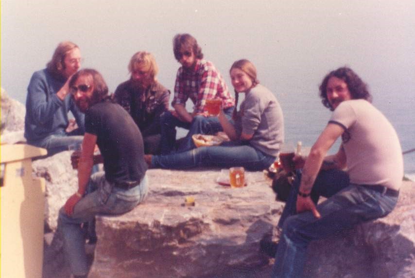 Gervaise, Mo, Pippin, Mick, Christine and Aussie