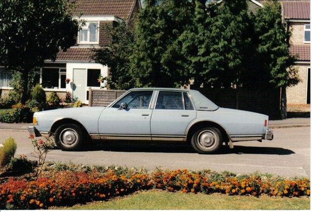 Chevrolet Caprice Classic repainted light blue