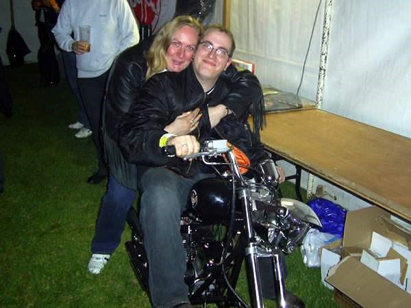 Di and Darren with his prize