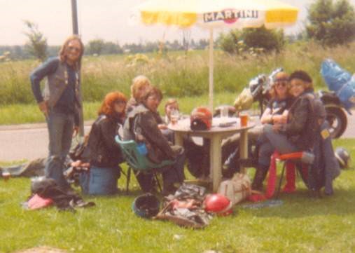 Paul, Gale, Pippin, Mick, Little Pete and Julie (Chronic) on way back from Gnasher Rally, Bedford - 1980