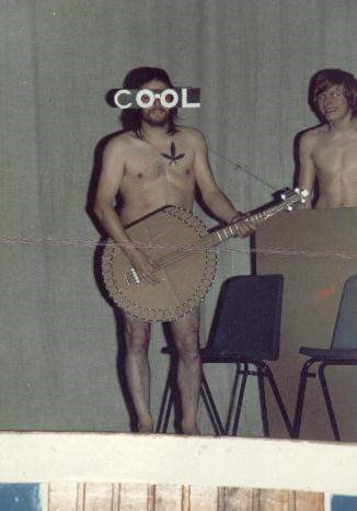 'Beaver with Pete Thompson (Popeye) singing 'Leaning On A Lamp Post' at The Good Old Days show in Harefield - Christmas 1980